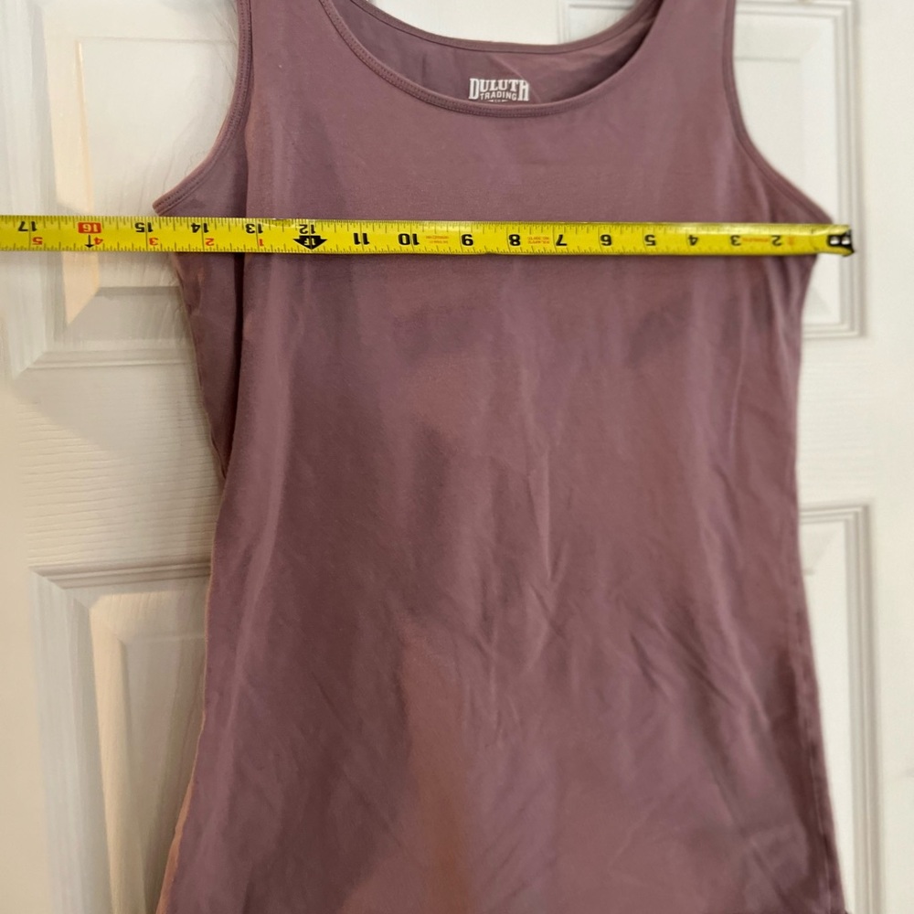 Ladies Size Small "Duluth Trading Co." Mauve Tank Top GUC ❤️ - Picture 3 of 5